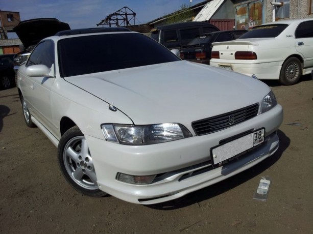 Накладка на передний бампер (сток) Toyota Mark II (90) купить недорого с доставкой в Бердск