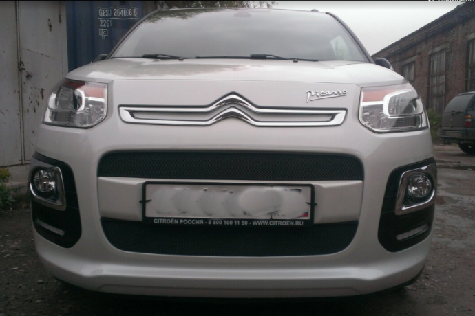 Защита радиатора "Standart" Citroen C3 Picasso (2012-2016) чёрная купить недорого с доставкой в Бердск