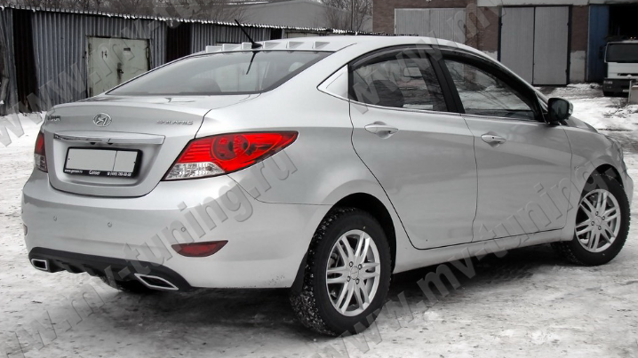 Диффузор заднего бампера var №2 (текстурный пластик) для Hyundai Solaris (2010-2013) купить недорого с доставкой в Бердск