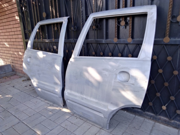 Комплект задних стеклопластиковых дверей для B@3 2123 "Chevrolet Niv@" купить недорого с доставкой в Бердск