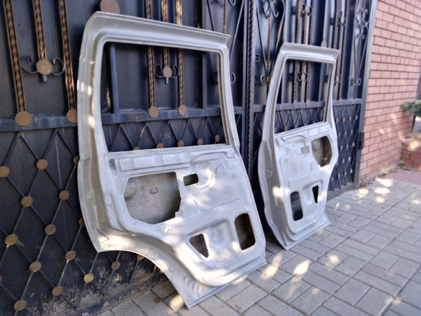 Комплект задних стеклопластиковых дверей для B@3 2123 "Chevrolet Niv@" купить недорого с доставкой в Бердск
